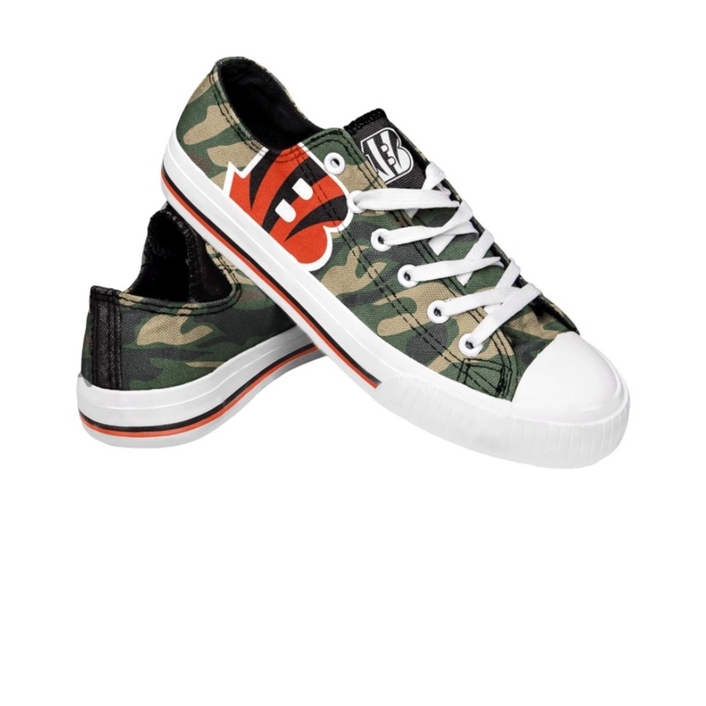 NFL, Cincinnati Bengals,Foco,Women's Camo Low Top Canvas Sneakers, Women’s 11